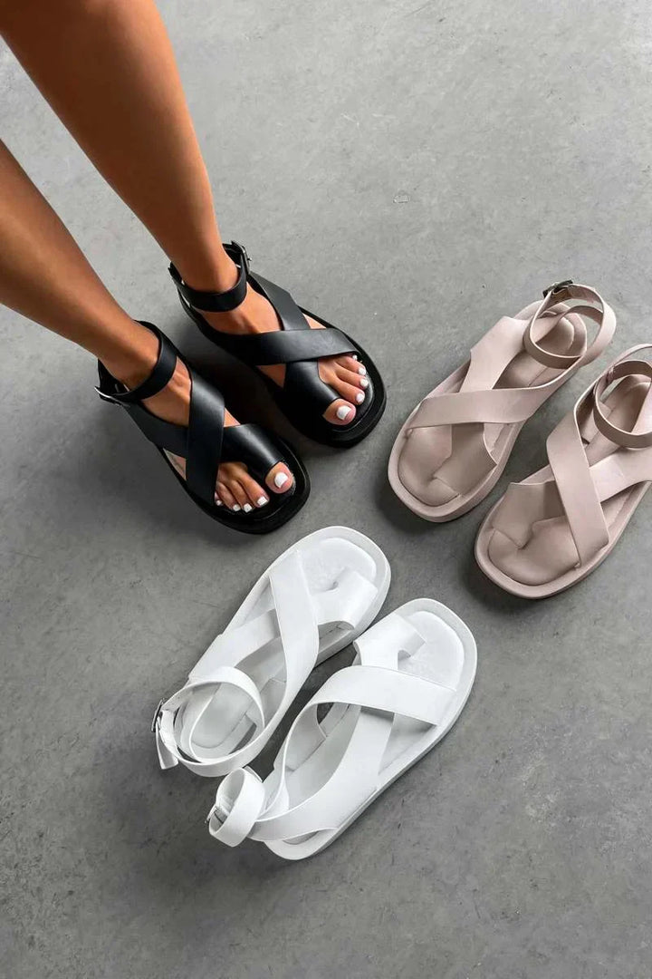 Stilvolle und entspannte Petra Sandalen