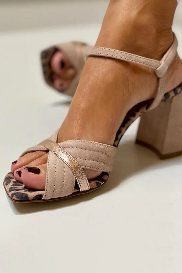 Lorrie | Frauen Sandalen mit Kreuzriemen