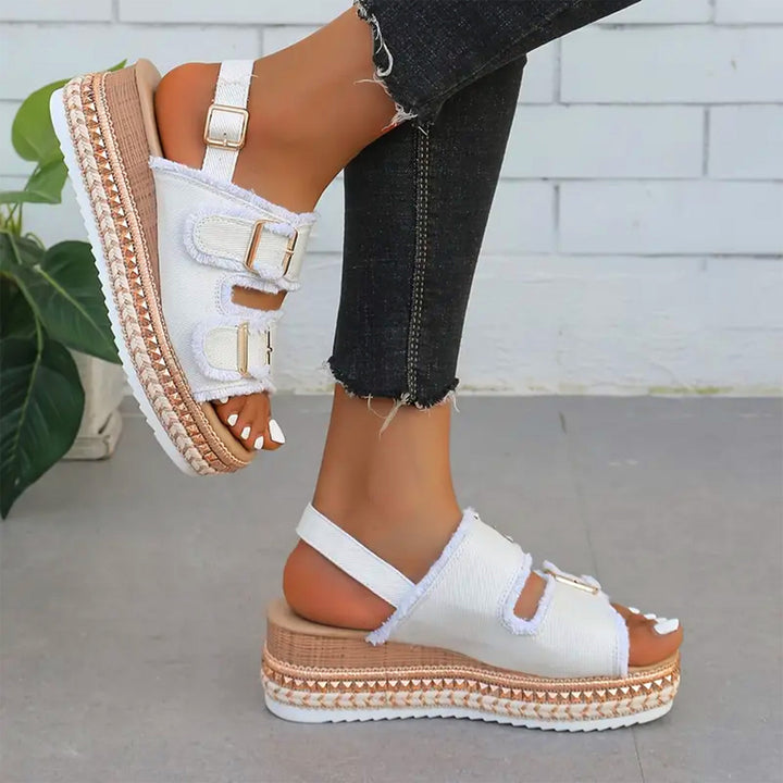 Alia - Wedge Casual Jeans