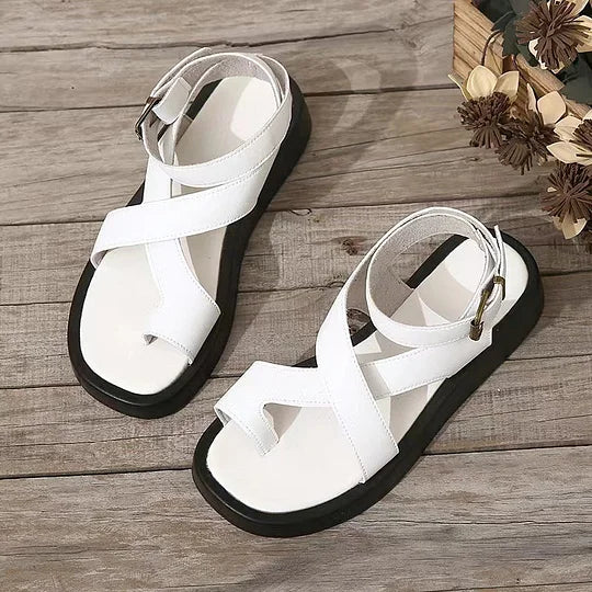 Stilvolle und entspannte Petra Sandalen