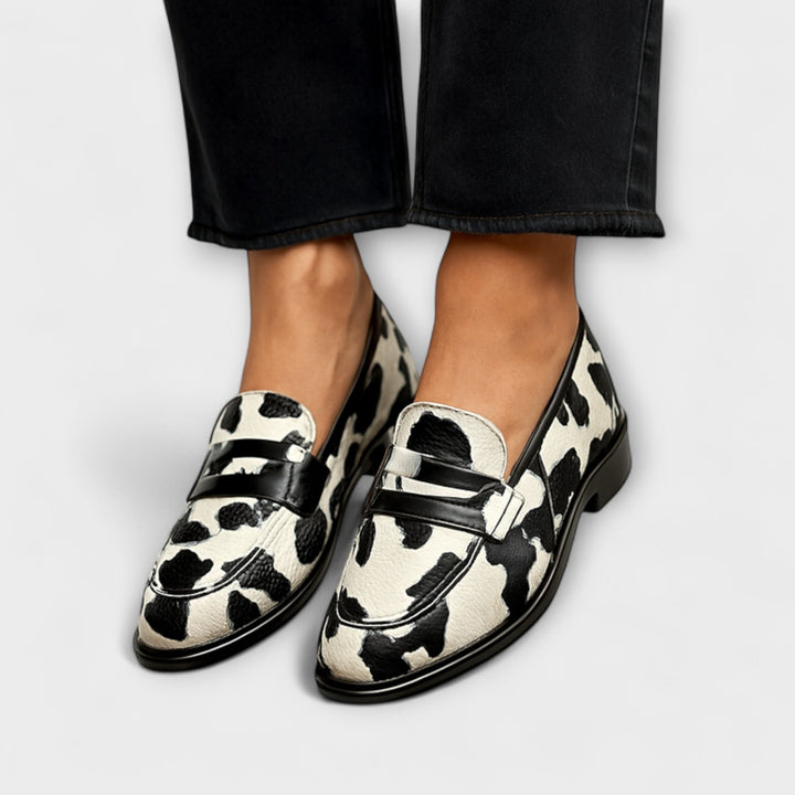 Wiktoria | Damen-Pantoletten mit auffälligem Design