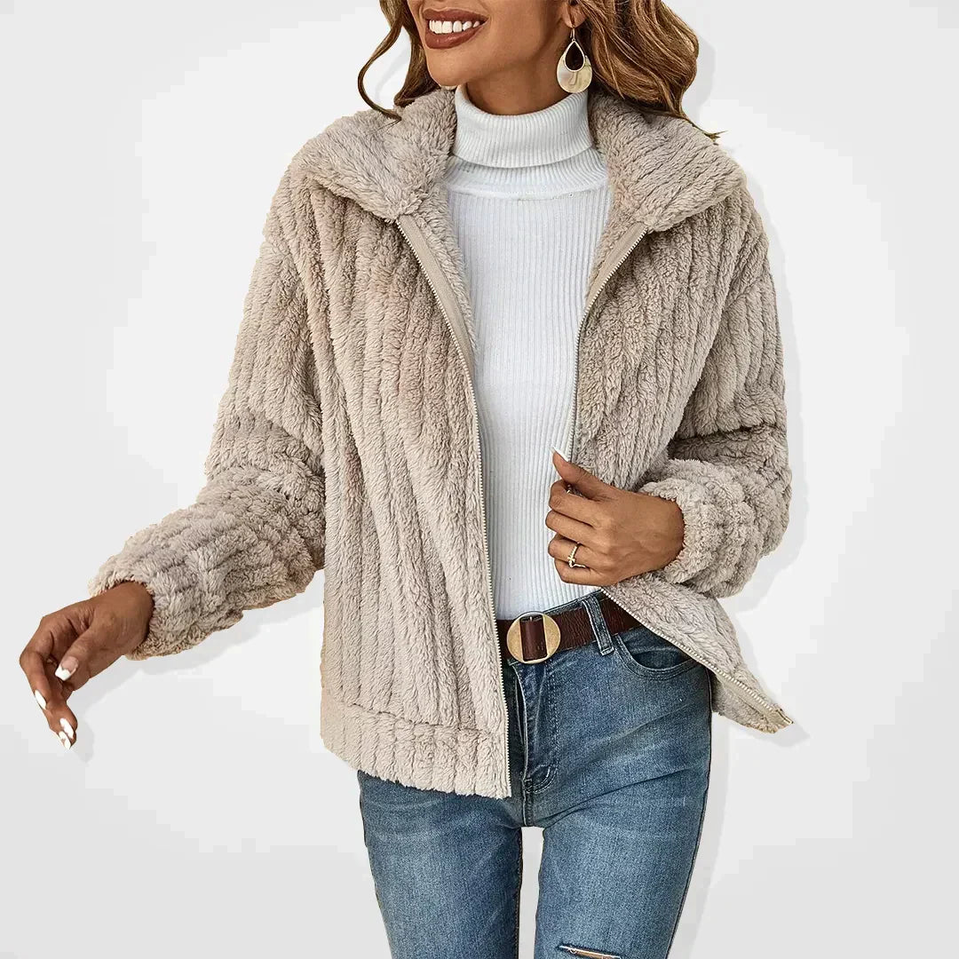 Emilia | Kuschelige Plüsch-Strickjacke Mit Eleganter Oversize-Passform