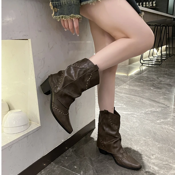 Sarah | Markante Cowboystiefel Mit Nieten Für Damen
