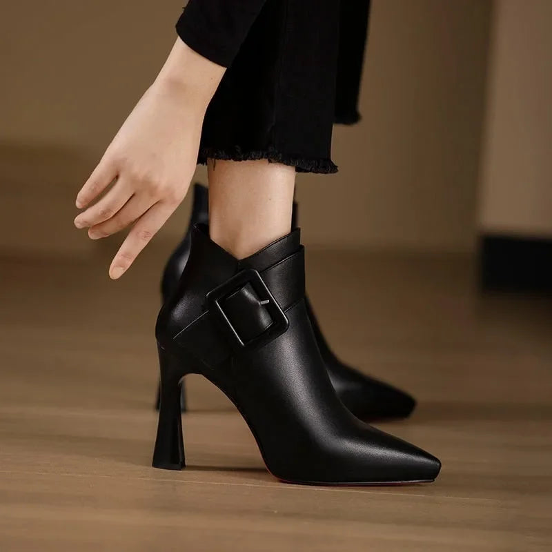 Aveline - Damen Stiefeletten mit Schnalle