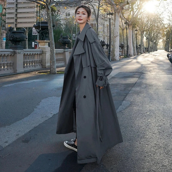 Emilia | Damen Moderne Maxi Trench Coat mit Gürtel